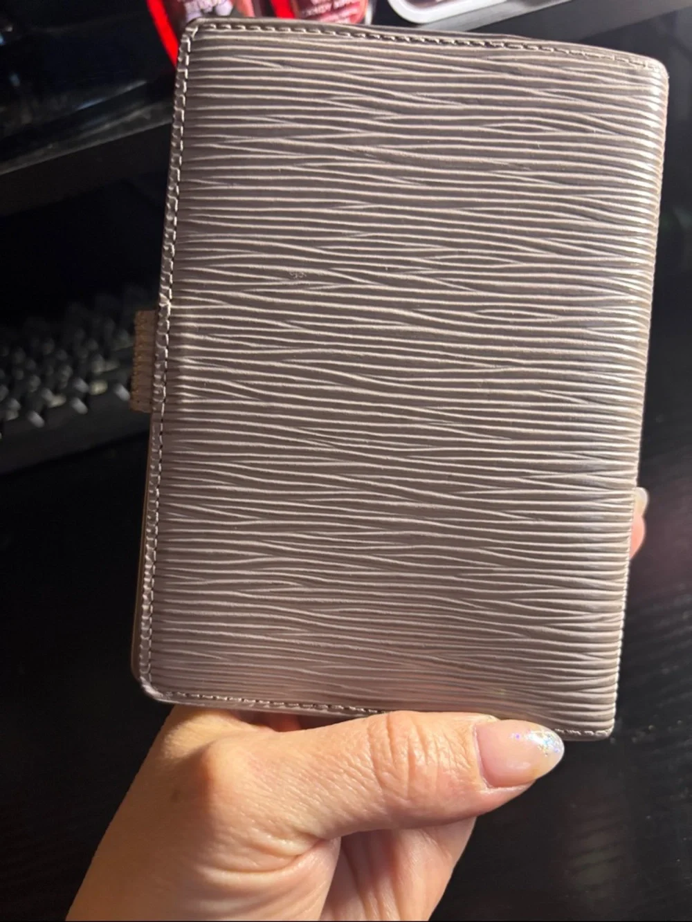 Louis Vuitton taupe/beige   Epi Leather agenda with original papers in it - Picture 7 of 17